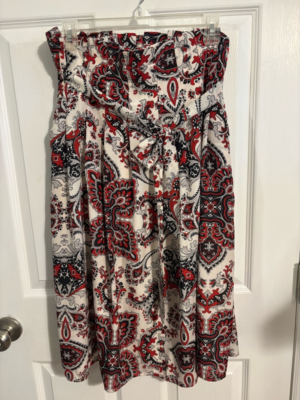 😍NWT Nelle Paisley Print Skirt size large